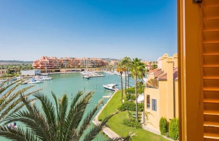 Apartamento Con Piscina ,Playa Con Vistas Panoramicas En La Marina De Sotogrande San Roque  Extérieur photo